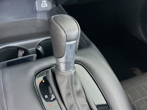 Used 2025 Honda HR-V LX image 24