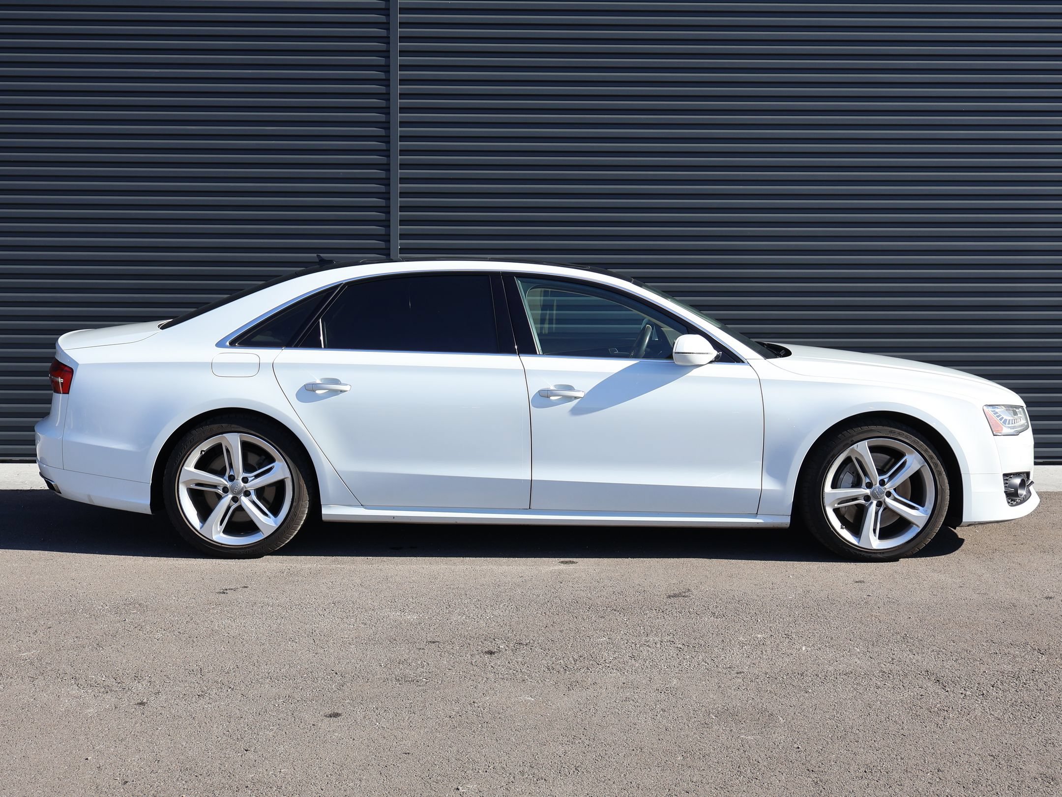 Used 2018 Audi A8 L 4.0T w/ Executive Package AWD/4WD image 4