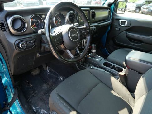 Used 2020 Jeep Wrangler Unlimited Sport AWD/4WD image 3