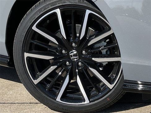 New 2025 Honda Accord Touring image 9