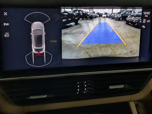 Used 2022 Porsche Cayenne E-Hybrid image 13