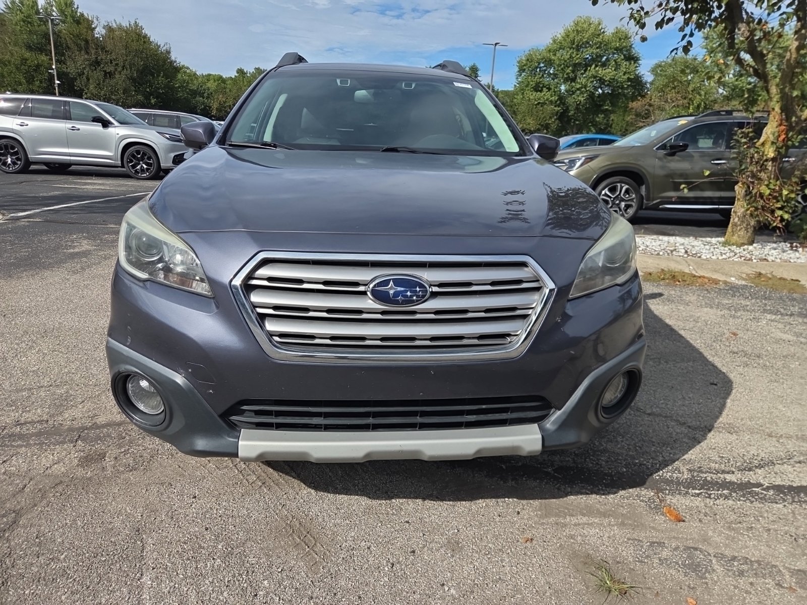 Used 2016 Subaru Outback 2.5i Limited AWD/4WD image 3