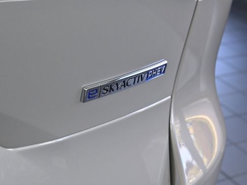 New 2025 MAZDA CX-90 Plug-In Hybrid w/ Premium Plus image 6