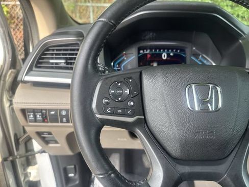 Used 2022 Honda Odyssey EX-L image 19