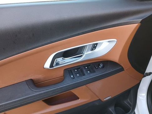 Used 2017 Chevrolet Equinox Premier w/ Enhanced Convenience Package image 10