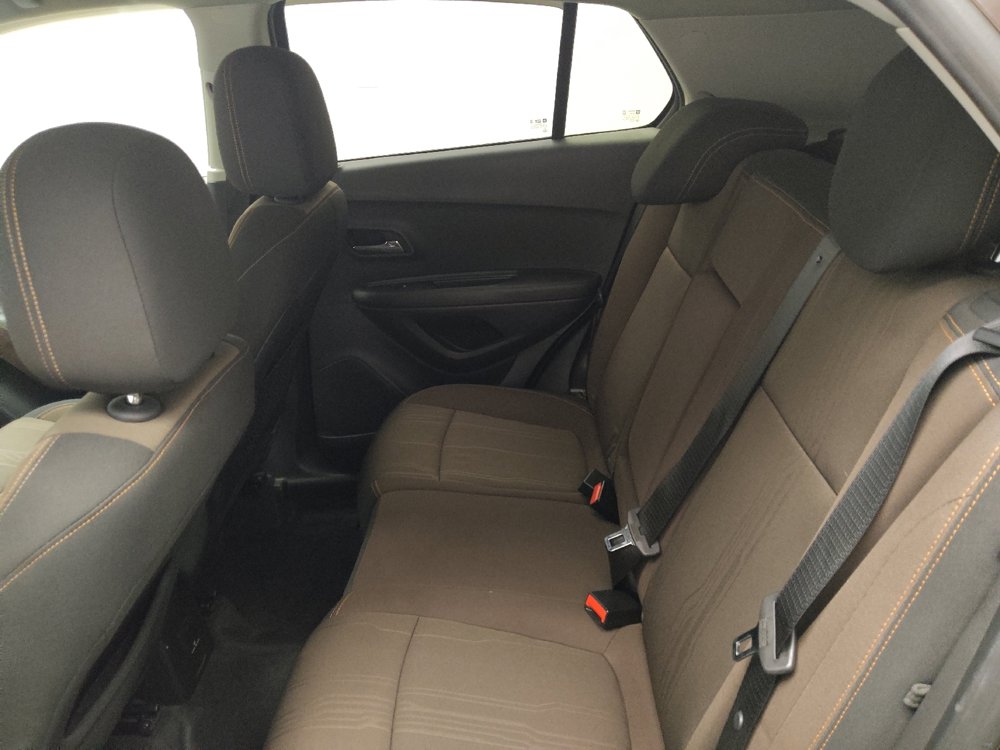 Used 2015 Chevrolet Trax LT AWD/4WD image 18