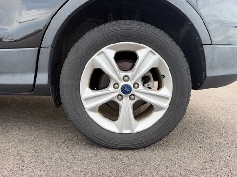 Used 2015 Ford Escape SE FWD image 18