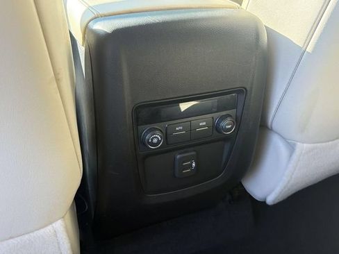 Used 2023 Buick Enclave Essence w/ Experience Buick Package AWD/4WD image 21