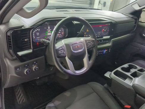 Used 2023 GMC Sierra 1500 Elevation image 2