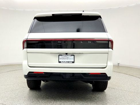 Used 2025 Lincoln Navigator Reserve w/ Jet Appearance Package AWD/4WD image 6