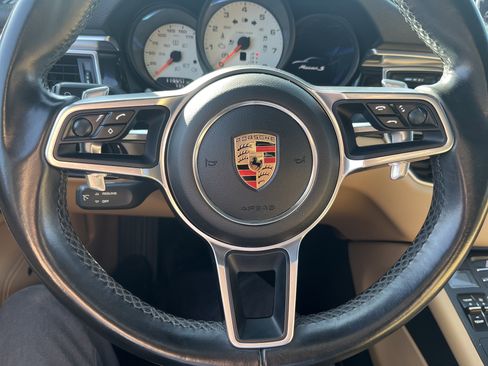 Used 2017 Porsche Macan S image 32