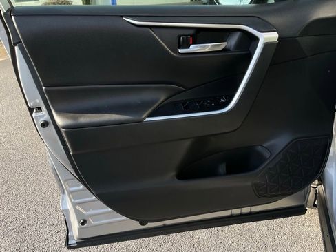 Used 2024 Toyota RAV4 XLE image 24