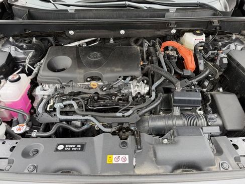 Used 2025 Toyota RAV4 LE image 27