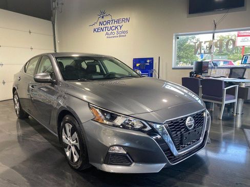 Used 2020 Nissan Altima 2.5 S FWD image 1