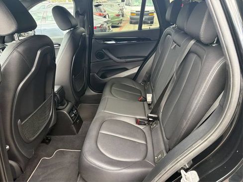 Used 2022 BMW X1 xDrive28i w/ Convenience Package AWD/4WD image 10