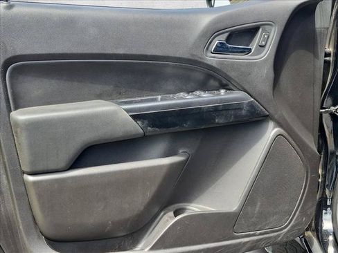 Used 2018 Chevrolet Colorado LT w/ LT Convenience Package RWD image 13