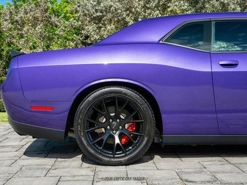 Used 2016 Dodge Challenger SRT Hellcat image 10