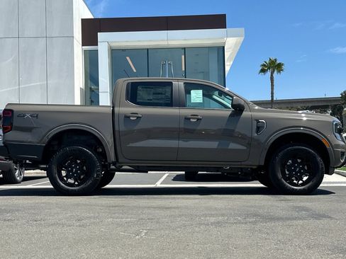 New 2026 Ford Ranger Lariat w/ Black Appearance Package AWD/4WD image 2