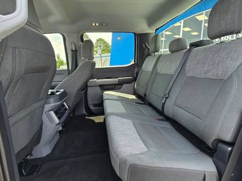Used 2025 Ford F250 XLT w/ FX4 Off-Road Package AWD/4WD image 9
