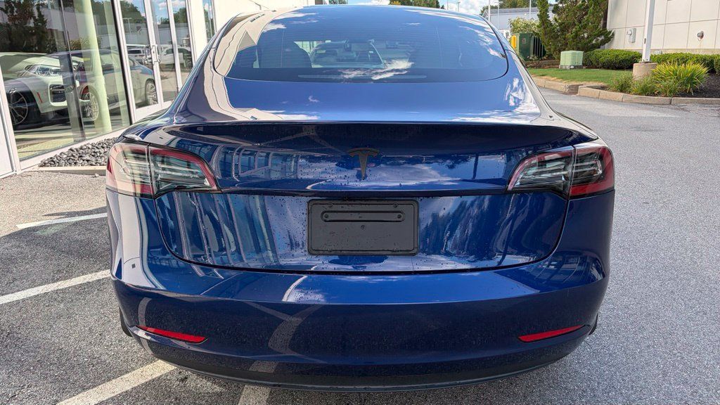 Used 2023 Tesla Model 3 Standard Range RWD image 3