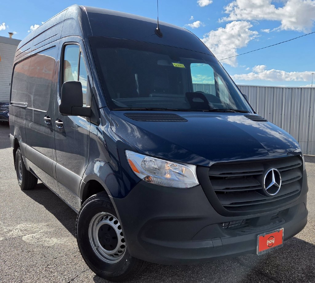 Used 2026 Mercedes-Benz Sprinter 2500 image 1