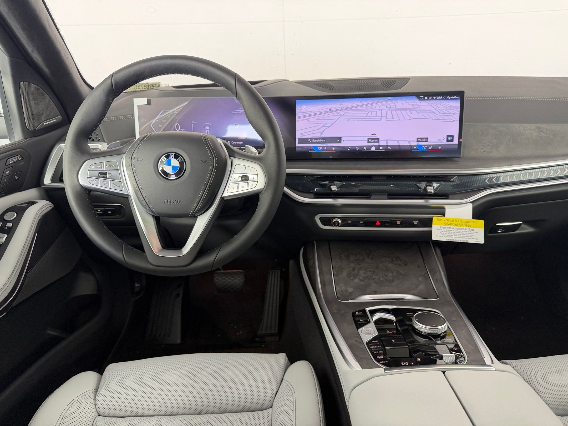 Used 2027 BMW X7 xDrive40i w/ Premium Package AWD/4WD image 32