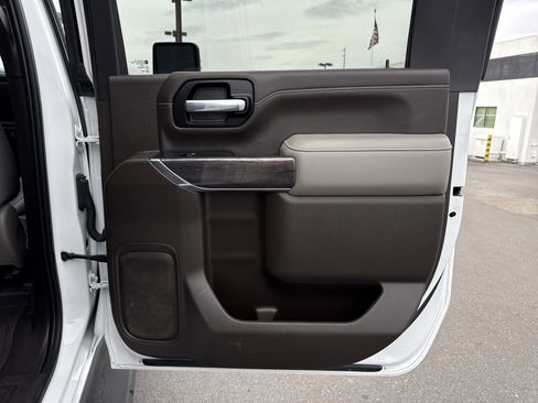 Used 2021 Chevrolet Silverado 2500 LTZ image 50