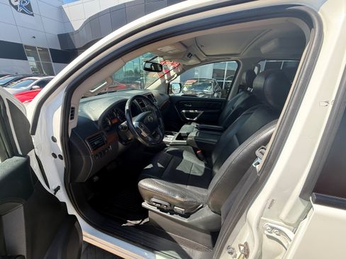 Used 2015 Nissan Armada SL w/ Moonroof Package AWD/4WD image 11