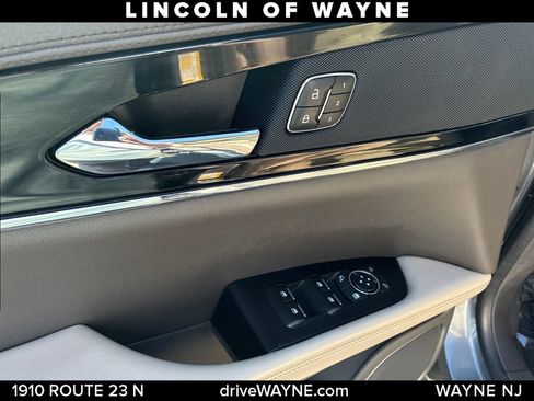Certified 2022 Lincoln Nautilus Reserve AWD/4WD image 14
