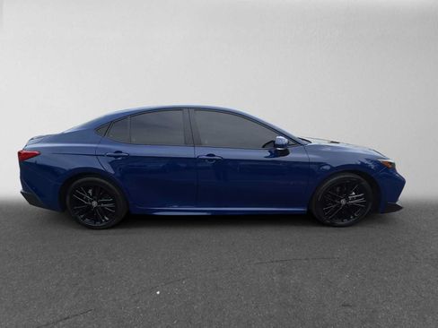 Used 2025 Toyota Camry SE w/ Multimedia Upgrade Package FWD image 2