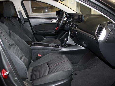 Used 2017 MAZDA MAZDA3 Sport w/ Preferred Equipment Package image 24