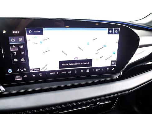 Used 2025 Audi Q6 e-tron Premium w/ Convenience Package image 21