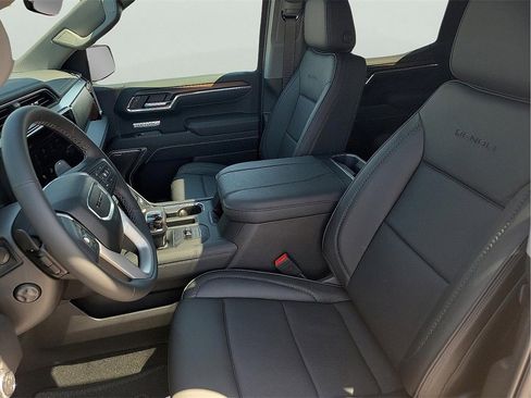 New 2026 GMC Sierra 1500 Denali w/ Denali Reserve Package image 13