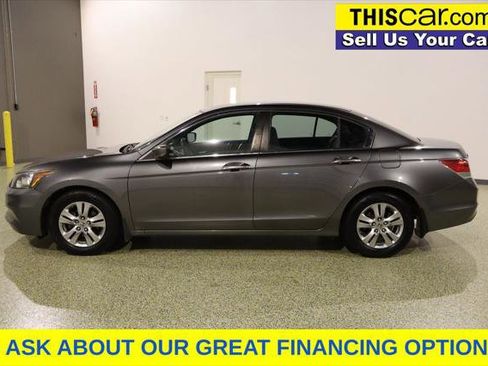 Used 2011 Honda Accord LX-P image 4