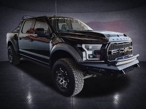 Used 2018 Ford F150 Raptor w/ Equipment Group 802A Luxury AWD/4WD image 7