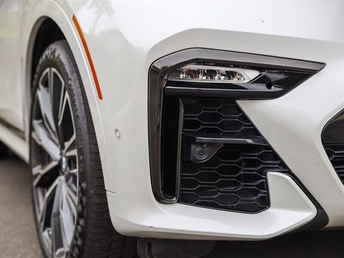Used 2021 BMW X7 M50i AWD/4WD image 15