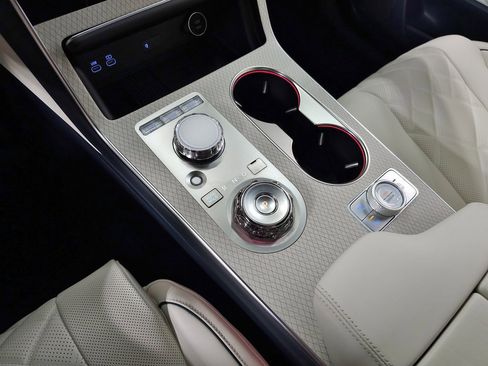 Used 2026 Genesis GV80 3.5T Prestige image 39