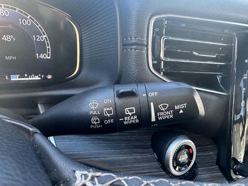 Used 2024 Jeep Wagoneer L Series II w/ Flexible Seating Group image 23