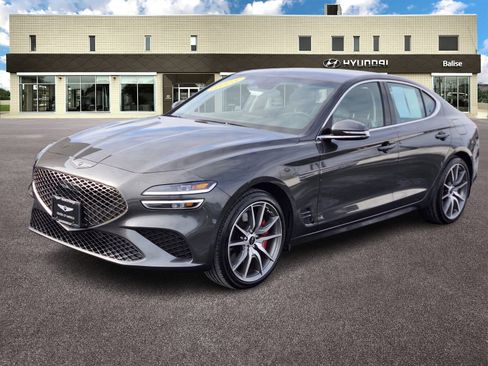 Used 2025 Genesis G70 2.5T image 7