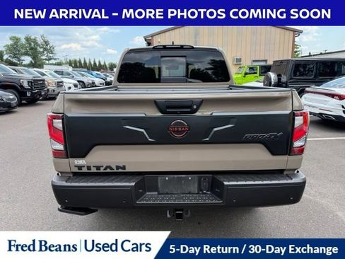 Used 2023 Nissan Titan PRO-4X w/ Pro-4x Convenience Package AWD/4WD image 16