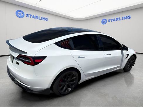 Used 2022 Tesla Model 3 RWD image 2