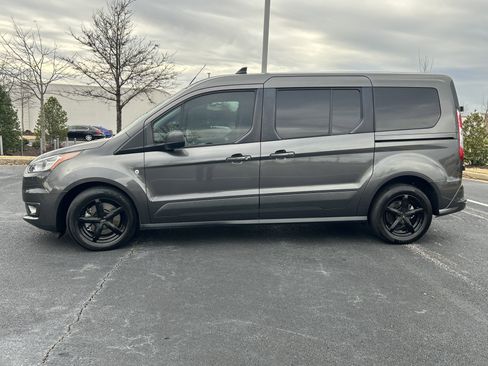 Used 2019 Ford Transit Connect XLT image 6