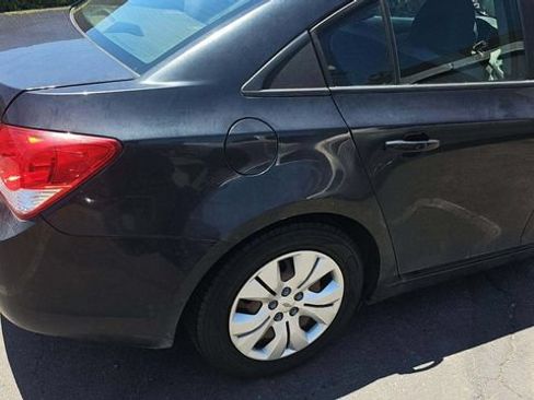 Used 2016 Chevrolet Cruze LS FWD image 14