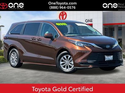 Used 2023 Toyota Sienna LE