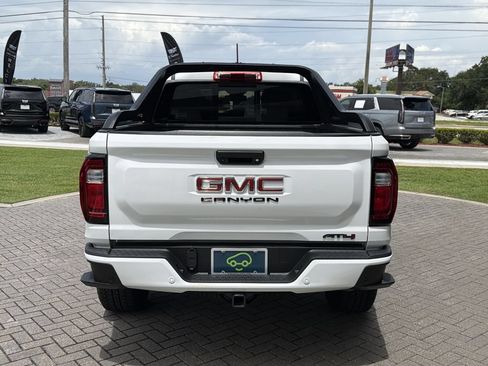 Certified 2025 GMC Canyon AT4 w/ Nightfall Edition AWD/4WD image 4