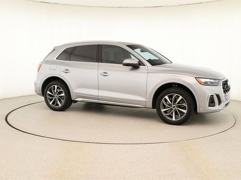 Used 2023 Audi Q5 2.0T Premium Plus w/ Premium Plus Package image 9