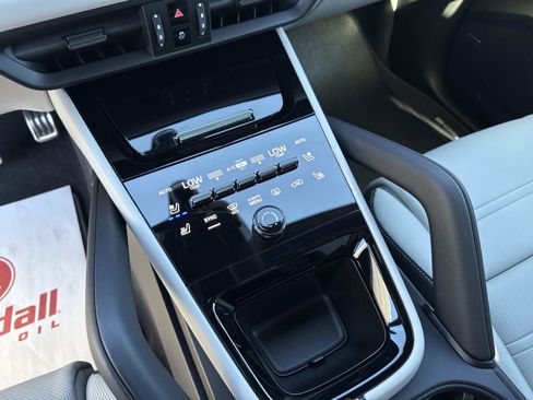 Certified 2025 Porsche Cayenne S image 55