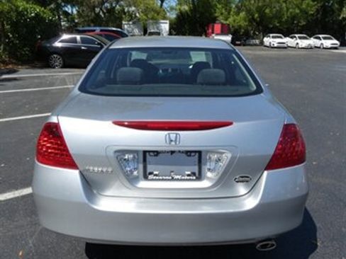 Used 2007 Honda Accord SE image 13