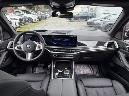 Used 2026 BMW X5 xDrive40i w/ M Sport Package AWD/4WD image 22