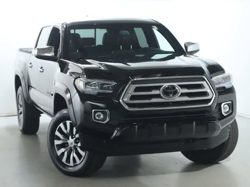Certified 2023 Toyota Tacoma Limited AWD/4WD image 2